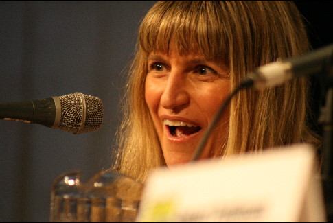 Catherine Hardwicke در صحنه فیلم سینمایی گرگ و میش