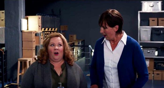 Miranda Hart در صحنه فیلم سینمایی جاسوس به همراه ملیسا مک کارتی