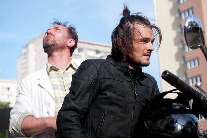 Dawid Ogrodnik در صحنه فیلم سینمایی 11 Minutes به همراه Andrzej Chyra