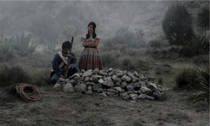 Liz Gallardo در صحنه فیلم سینمایی Cinco de Mayo: La batalla به همراه Christian Vazquez