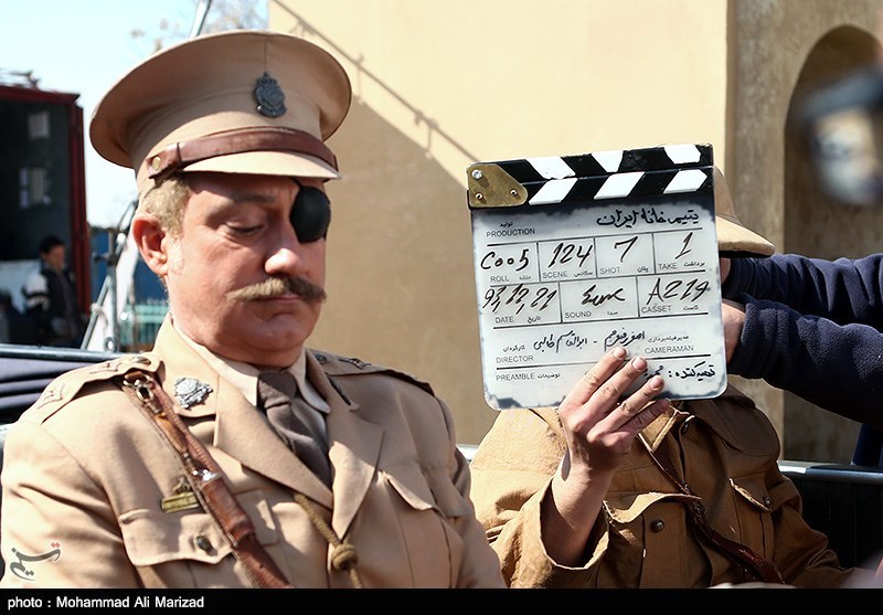 قطب‌الدین صادقی در پشت صحنه فیلم سینمایی یتیم‌خانه ایران
