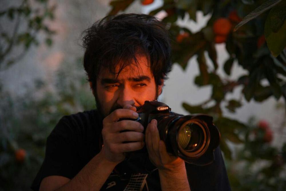 سید‌شهاب حسینی در صحنه فیلم سینمایی برادرم خسرو