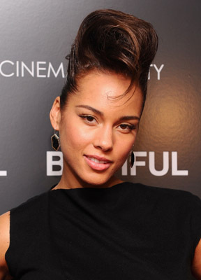 Alicia Keys در صحنه فیلم سینمایی بیوتیفول