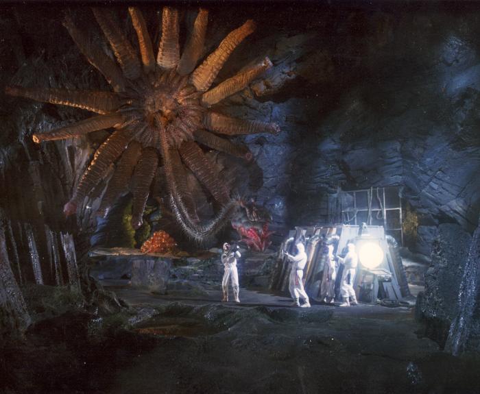  فیلم سینمایی The Rift به کارگردانی Juan Piquer Simón