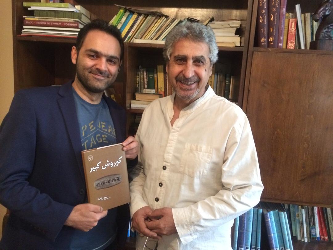 تصویری از مهدی حاجی یوسف، دستیار صداگذار و تدوینگر سینما و تلویزیون در پشت صحنه یکی از آثارش