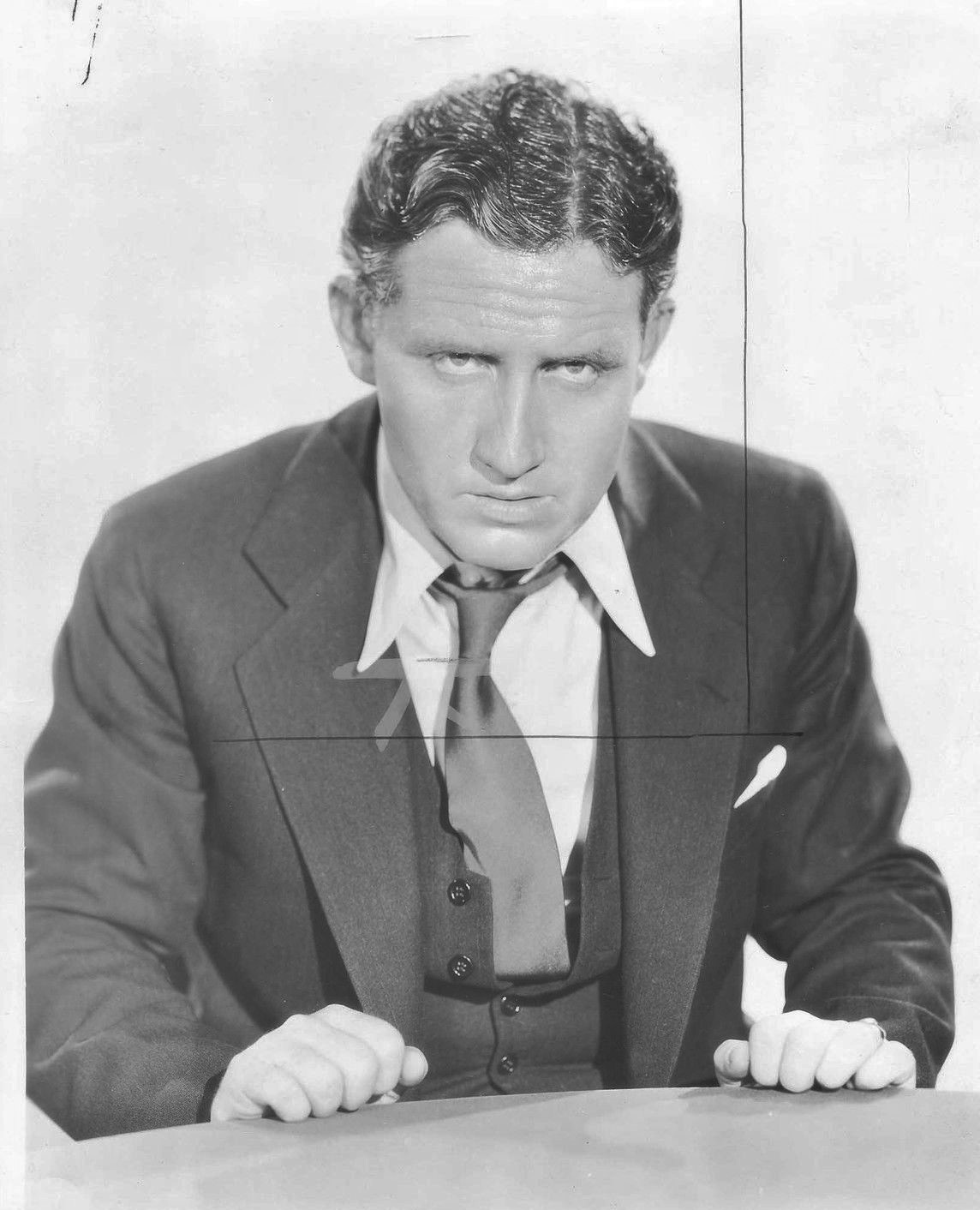 Spencer Tracy در صحنه فیلم سینمایی Now I'll Tell