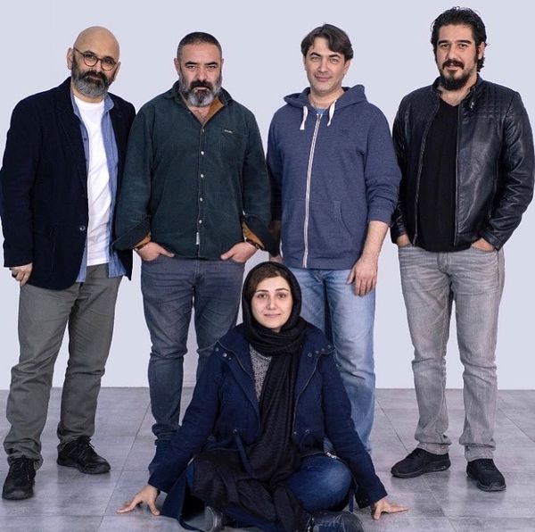 پارسا پیروزفر در اکران افتتاحیه فیلم سینمایی بی‌حسی موضعی به همراه باران کوثری و حسن معجونی