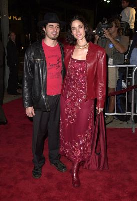 Carrie-Anne Moss در صحنه فیلم سینمایی Red Planet