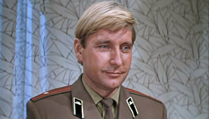 Leonid Bakshtayev در صحنه فیلم سینمایی Aty-baty, shli soldaty...