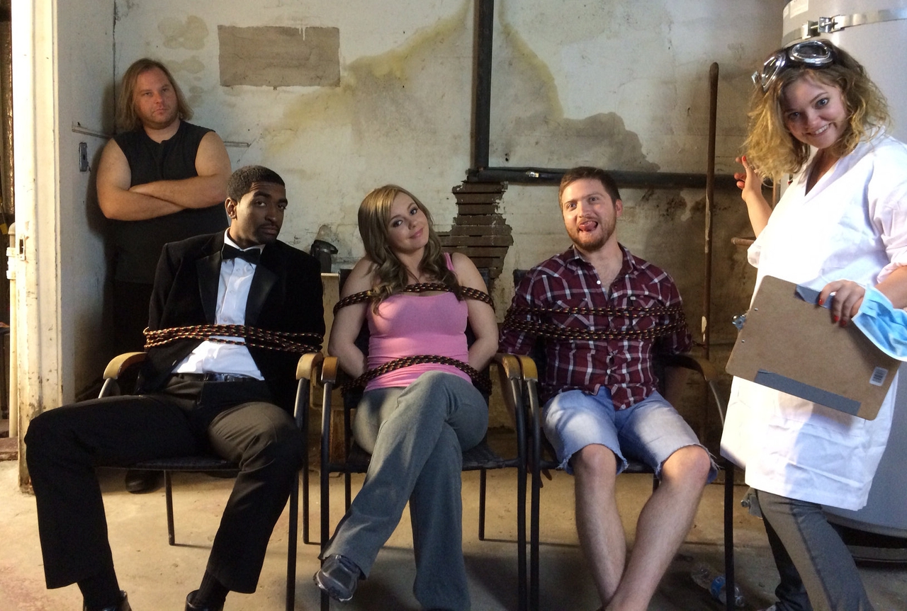 Bree Olson در صحنه فیلم سینمایی Human Centipede 3 Parody with Bree Olson به همراه Jason Kaye، Ted Reis، Madylin Sweeten و Jason Mimms