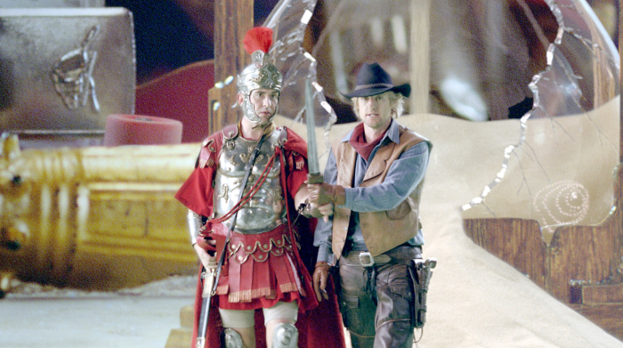 Owen Wilson در صحنه فیلم سینمایی شب در موزه: نبرد اسمیتسونین به همراه استیو کوگان