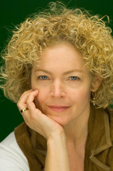  فیلم سینمایی کری با حضور Amy Irving