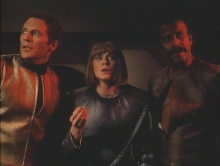 Fred Williamson در صحنه فیلم سینمایی I guerrieri dell'anno 2072 به همراه Eleonora Brigliadori و Jared Martin