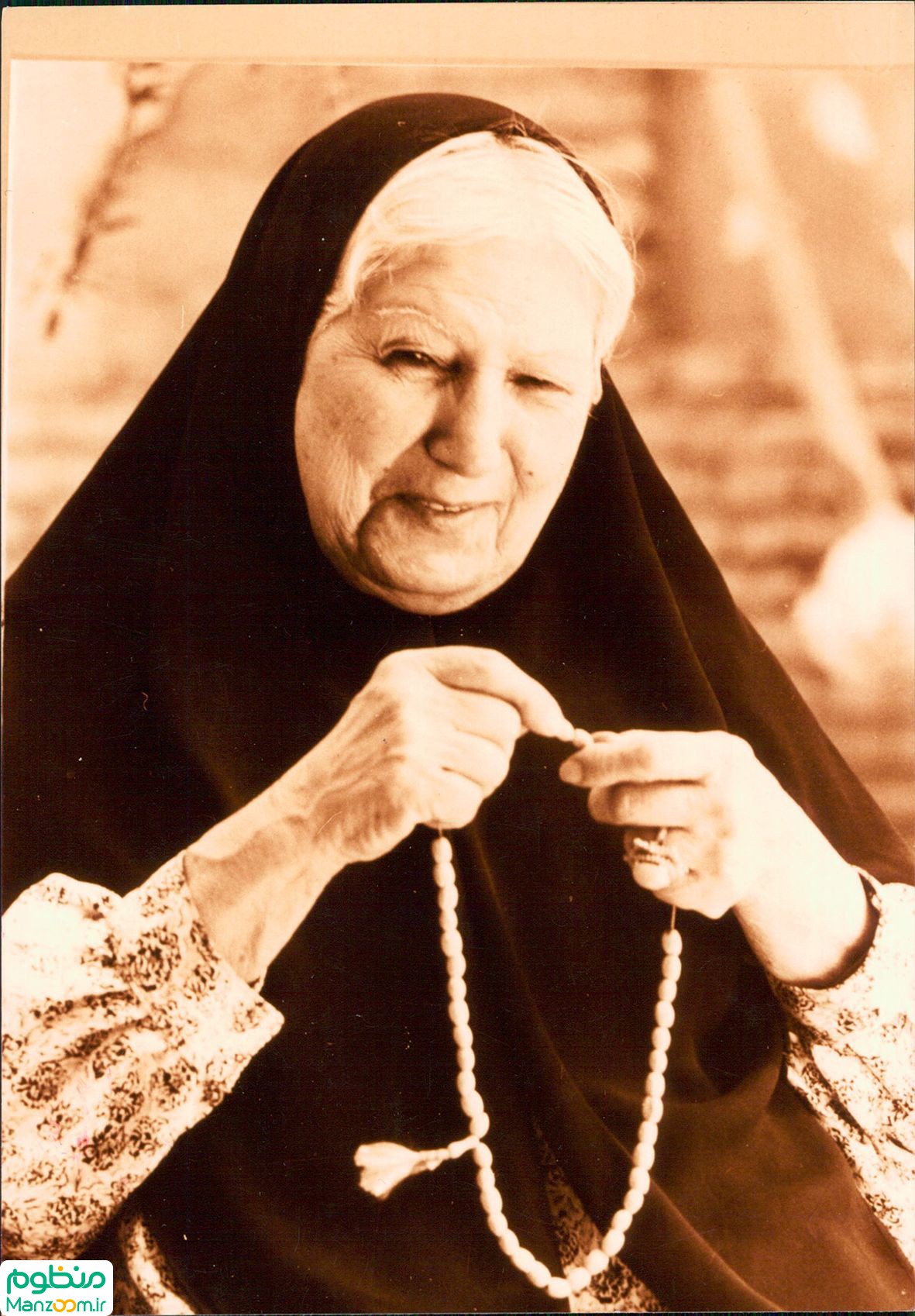  فیلم سینمایی مادر به کارگردانی علی حاتمی