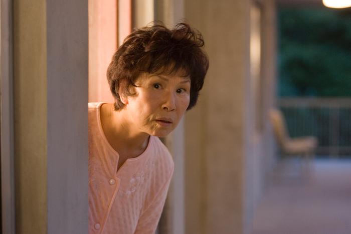 June Kyoto Lu در صحنه فیلم سینمایی بانویی در آب