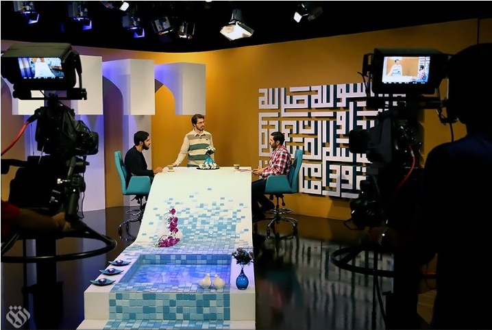  برنامه تلویزیونی قرار به کارگردانی ندارد