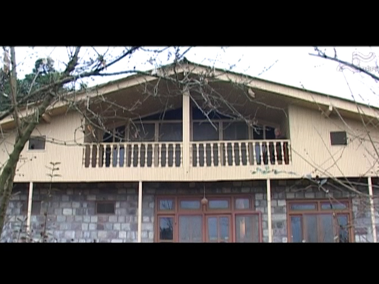  فیلم سینمایی خون است دلم برای ایران به کارگردانی سیدجواد میرهاشمی