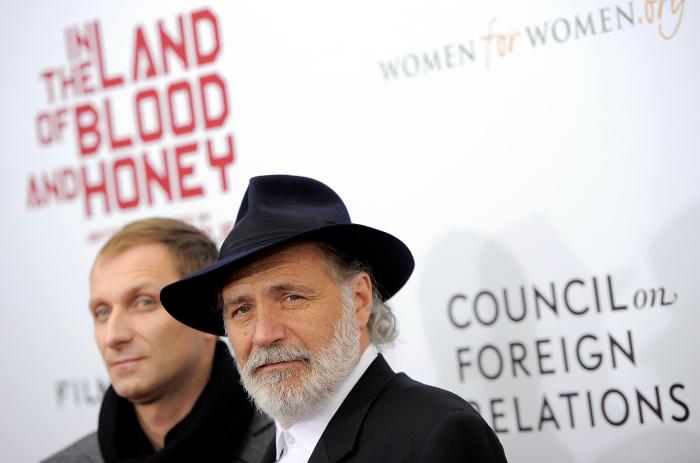 Rade Serbedzija در صحنه فیلم سینمایی In the Land of Blood and Honey به همراه Goran Kostic