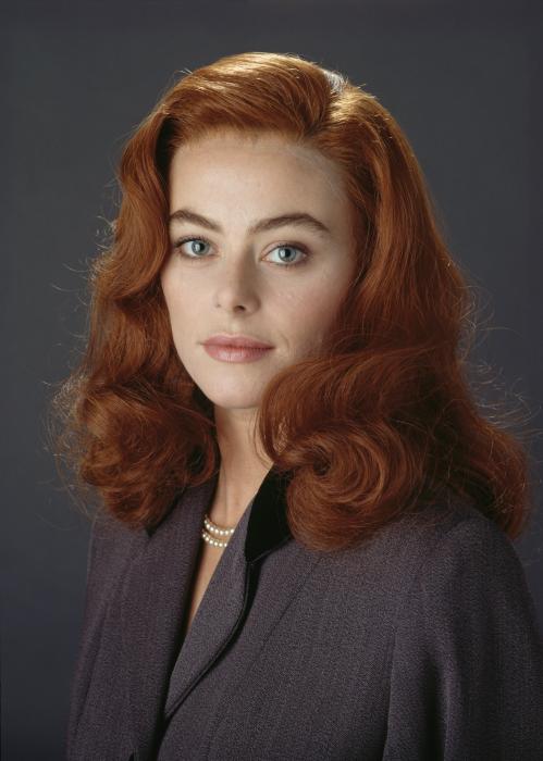 Polly Walker در صحنه فیلم سینمایی بازی های میهن پرستانه