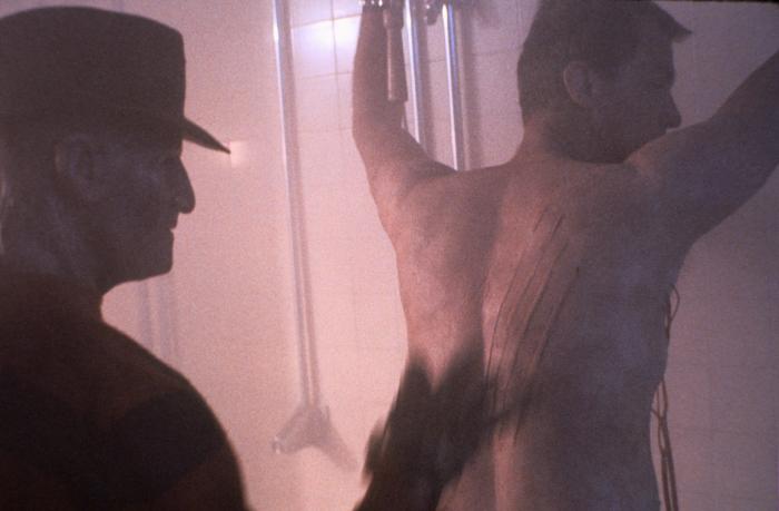 Marshall Bell در صحنه فیلم سینمایی A Nightmare on Elm Street Part 2: Freddy's Revenge به همراه Robert Englund