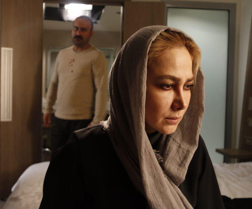 آناهیتا نعمتی در صحنه فیلم سینمایی ماحی به همراه مهران احمدی