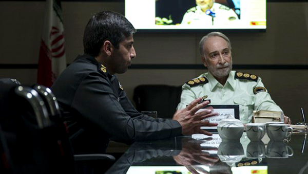 محمود‌ پاک‌نیت در صحنه سریال تلویزیونی گشت ویژه