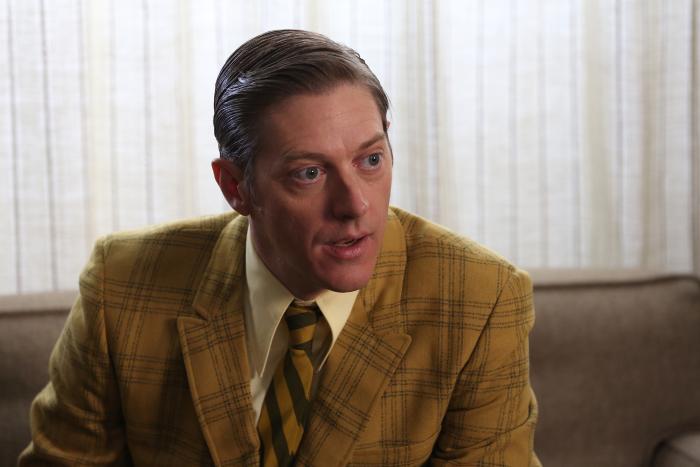 Kevin Rahm در صحنه سریال تلویزیونی مردان مد