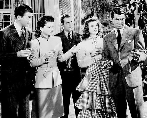 جان هوارد در صحنه فیلم سینمایی The Philadelphia Story به همراه کاترین هپبورن، Ruth Hussey، جیمزاستوارت و کری گرانت