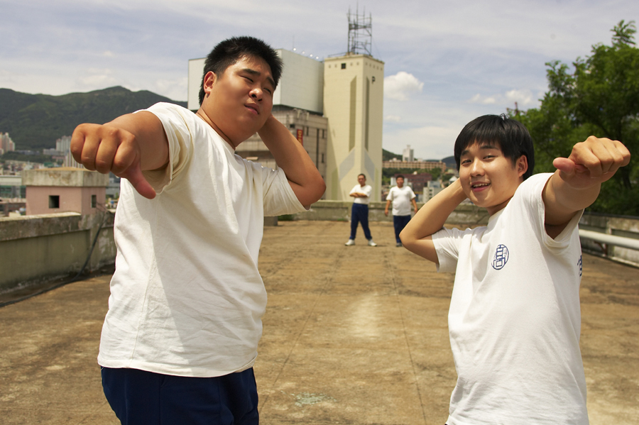  فیلم سینمایی Like a Virgin به کارگردانی Hae-jun Lee و Hae-yeong Lee
