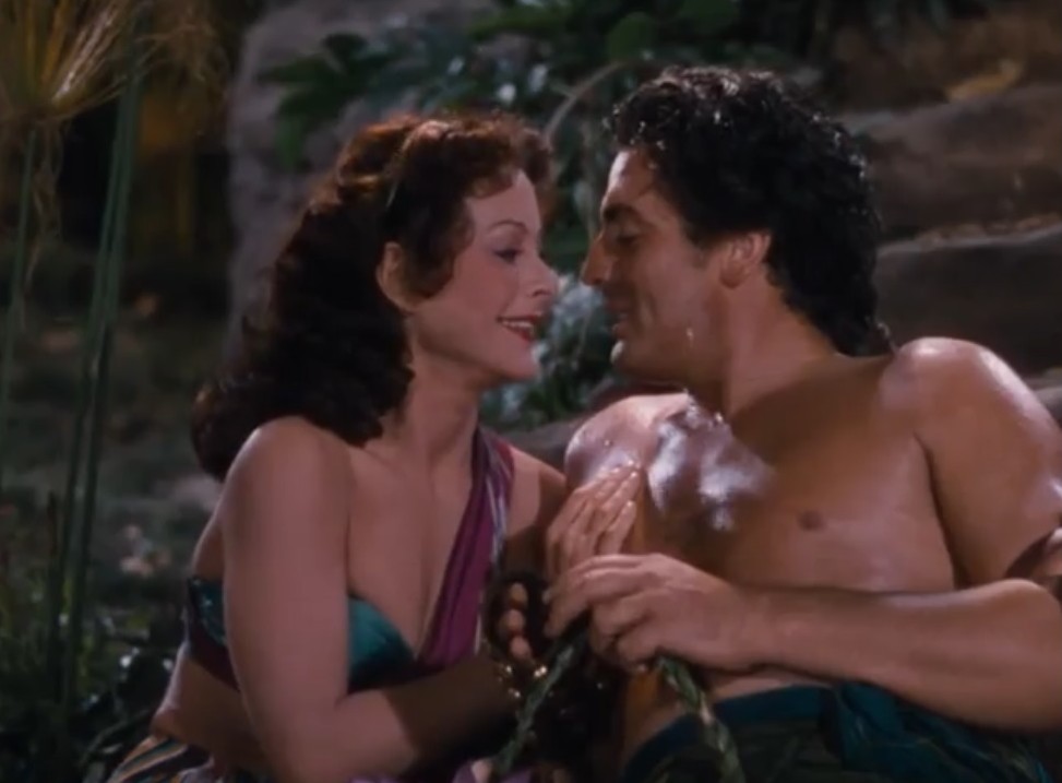 Victor Mature در صحنه فیلم سینمایی Samson and Delilah به همراه Hedy Lamarr