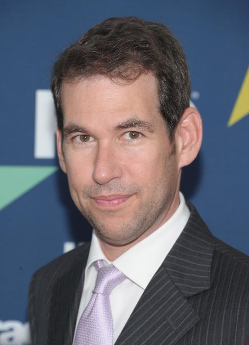 Doug Ellin در صحنه سریال تلویزیونی همراهان