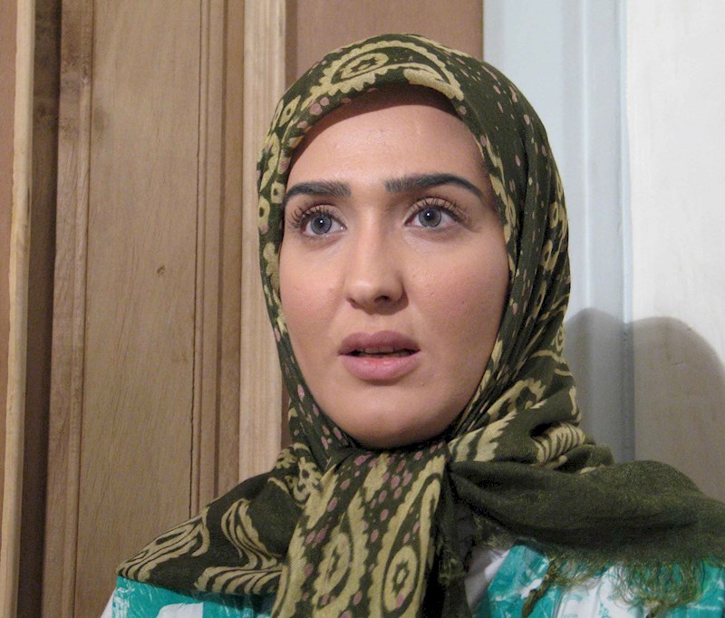 زهره فکورصبور در صحنه سریال تلویزیونی آدمخوار