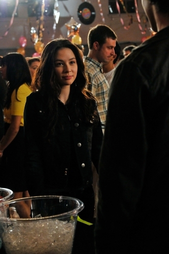 Malese Jow در صحنه سریال تلویزیونی خاطرات خون آشام