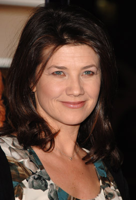 Daphne Zuniga در صحنه فیلم سینمایی موسیقی و شعر