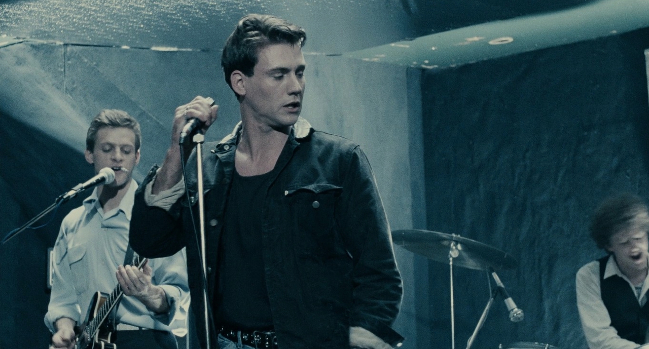 Wadeck Stanczak در صحنه فیلم سینمایی Disorder به همراه Lucas Belvaux