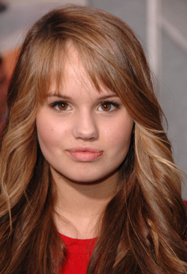 Debby Ryan در صحنه فیلم سینمایی به سوی ویچ مانتین (پیش به سوی کوه اسرار آمیز)