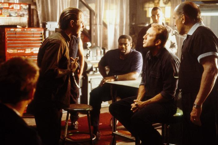 Giovanni Ribisi در صحنه فیلم سینمایی سرقت در ۶۰ ثانیه به همراه Chi McBride، رابرت دووال و نیکلاس کیج