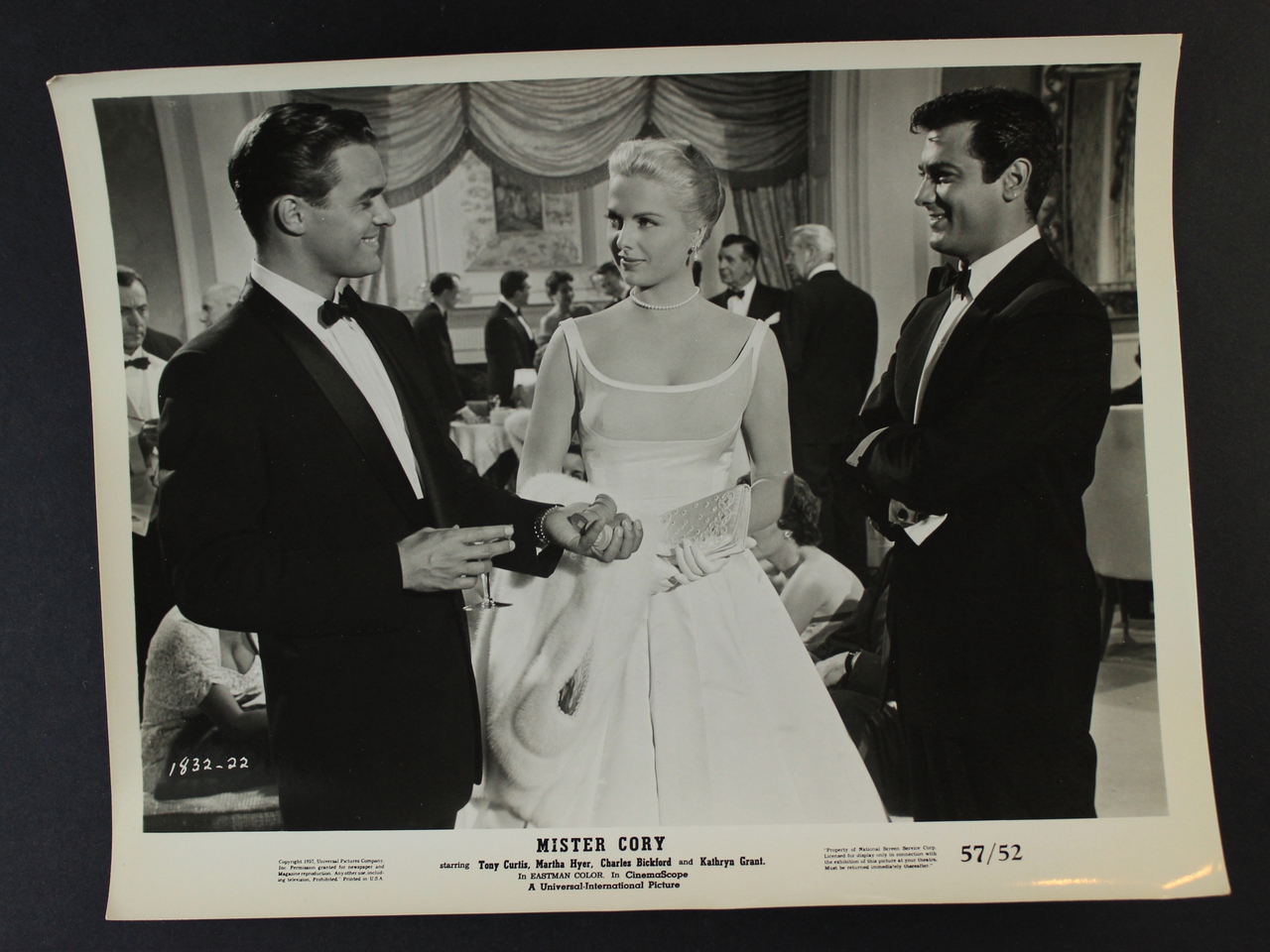 Martha Hyer در صحنه فیلم سینمایی Mister Cory به همراه تونی کرتیس و William Reynolds
