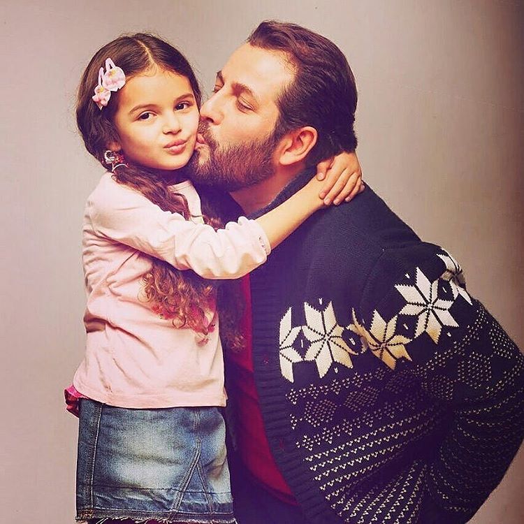 تصویری شخصی از امیررضا دلاوری، بازیگر و خواننده تیتراژ سینما و تلویزیون