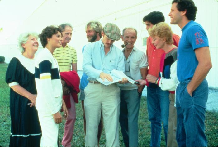 هیوم کرونین در صحنه فیلم سینمایی پیله به همراه ران هاوارد، Maureen Stapleton، Steve Guttenberg، Don Ameche و Tahnee Welch