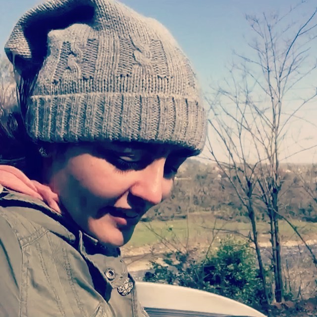 تصویری شخصی از افسانه کمالی، بازیگر سینما و تلویزیون