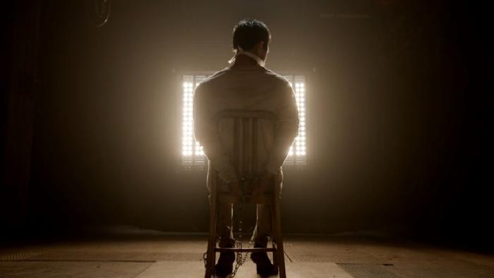 Hoon Lee در صحنه سریال تلویزیونی بنشی