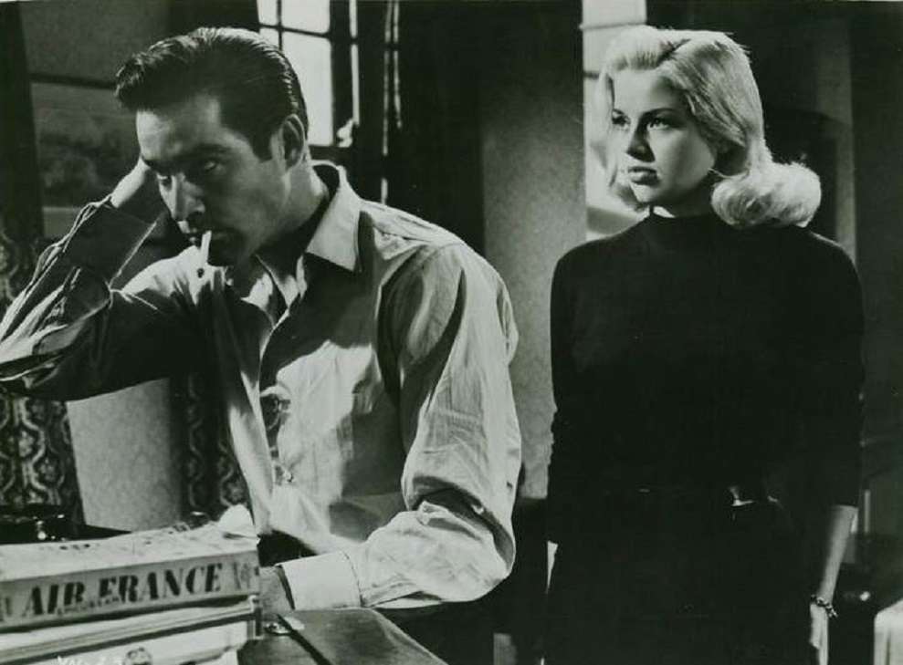 Michael Craig در صحنه فیلم سینمایی Blonde Sinner به همراه Diana Dors