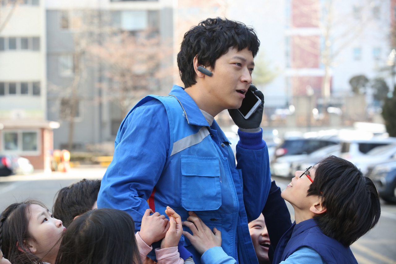 Dong-won Kang در صحنه فیلم سینمایی Golden Slumber