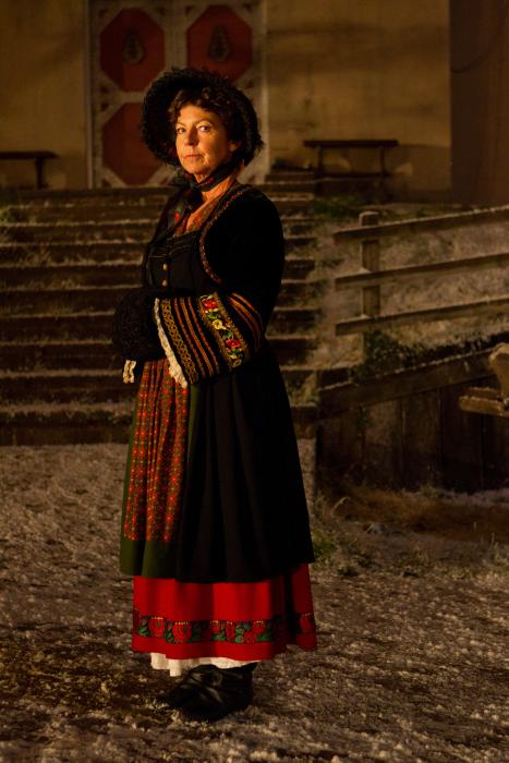 Tessa Peake-Jones در صحنه سریال تلویزیونی Doctor Who