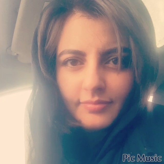 تصویری شخصی از افسانه کمالی، بازیگر سینما و تلویزیون