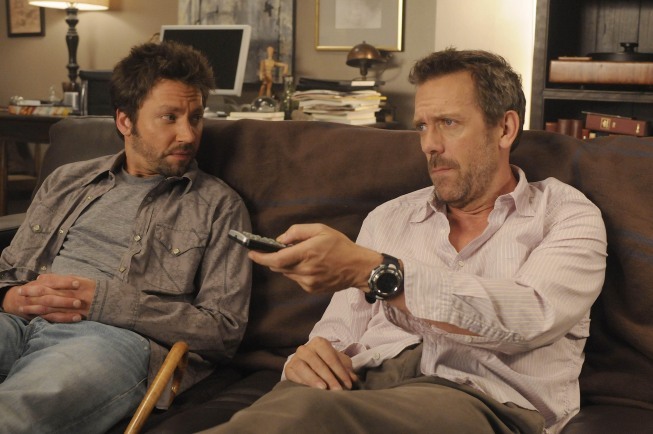 Michael Weston در صحنه سریال تلویزیونی دکتر هاوس به همراه Hugh Laurie