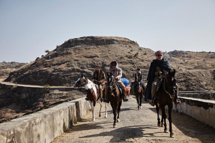  فیلم سینمایی Les Cowboys به کارگردانی توماس بیدگین