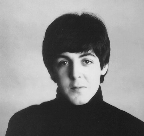 Paul McCartney در صحنه فیلم سینمایی A Hard Day's Night