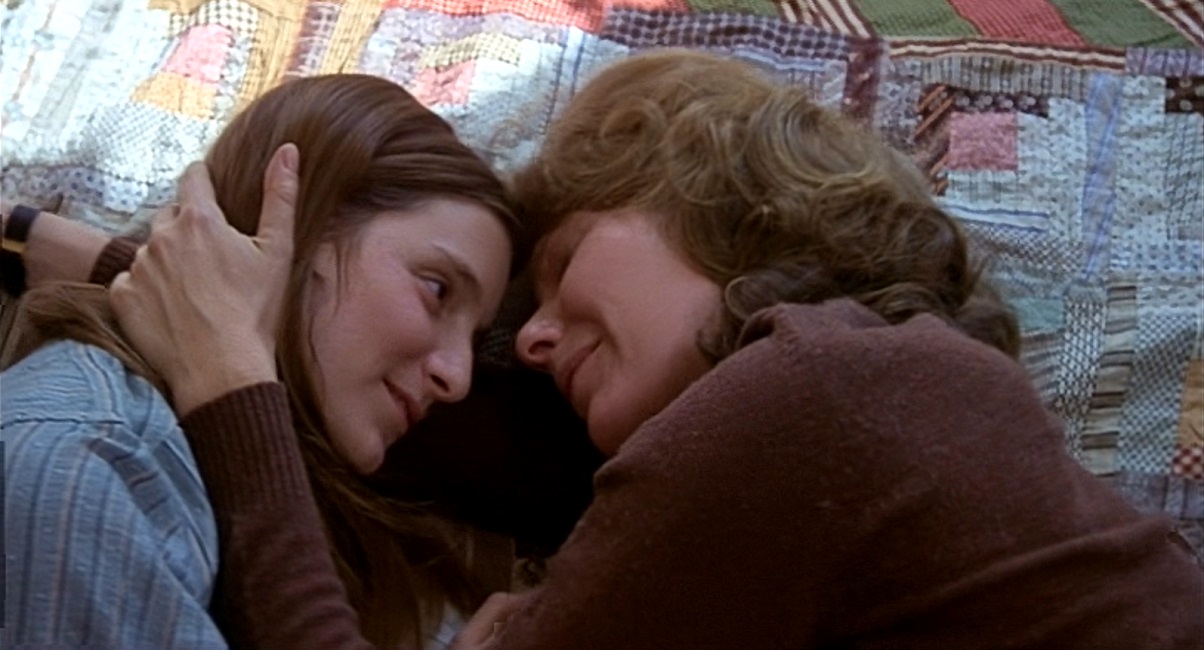 Jill Clayburgh در صحنه فیلم سینمایی An Unmarried Woman به همراه Lisa Lucas
